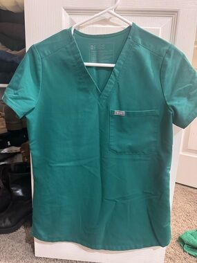 Figs women’s Catarina one pocket scrub top